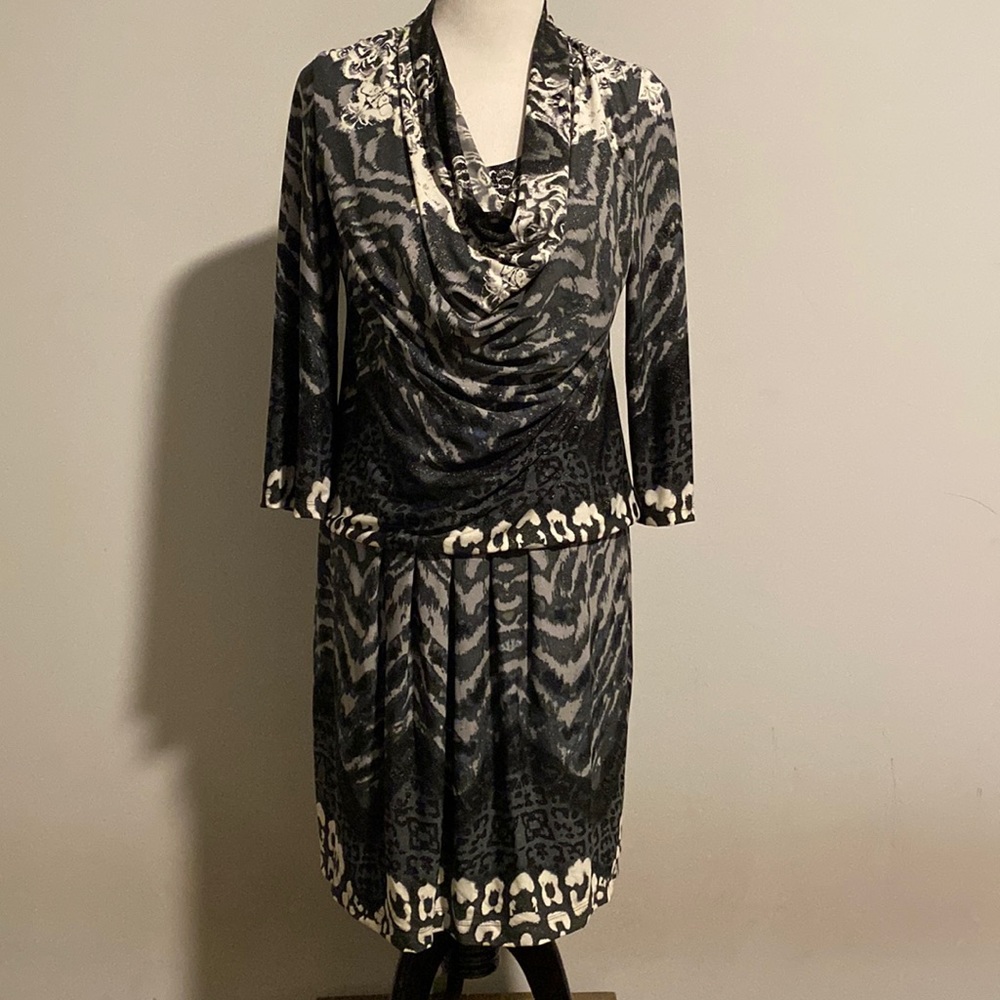 Chris McLaughlin dress, size 10. Various shades of gray and white.